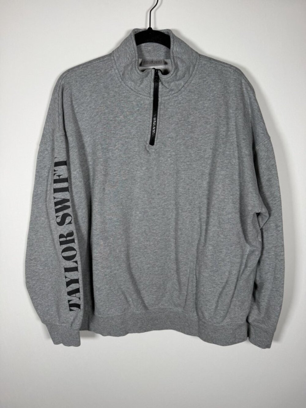 Taylor Swift The Eras Tour gray 1/4 zip sweatshirt streetwear glam XL loungewear
